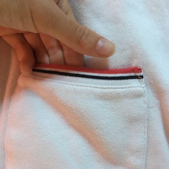 Forever 21 long-sleeved, white, cropped sweatshirt - Picture 4 of 4